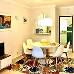 Art 13 - Com Piscina Carvoeiro